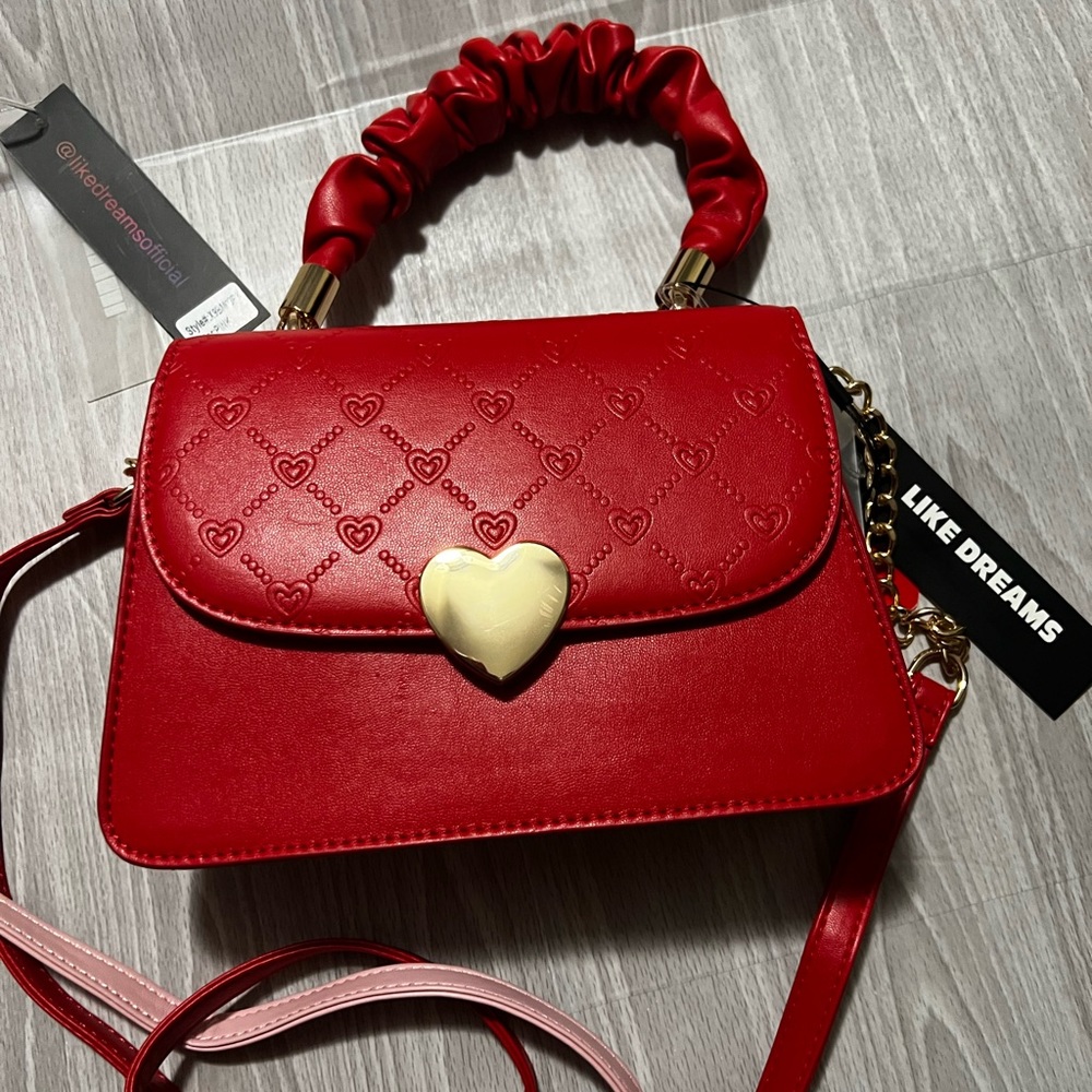 Red heart crossbody